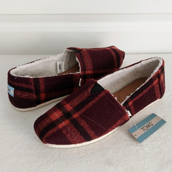 TOMS Slip On Flat Belmont Wool Blend Red Plaid Upper Faux Shearling Lined 10 NWT - Picture 1 of 13